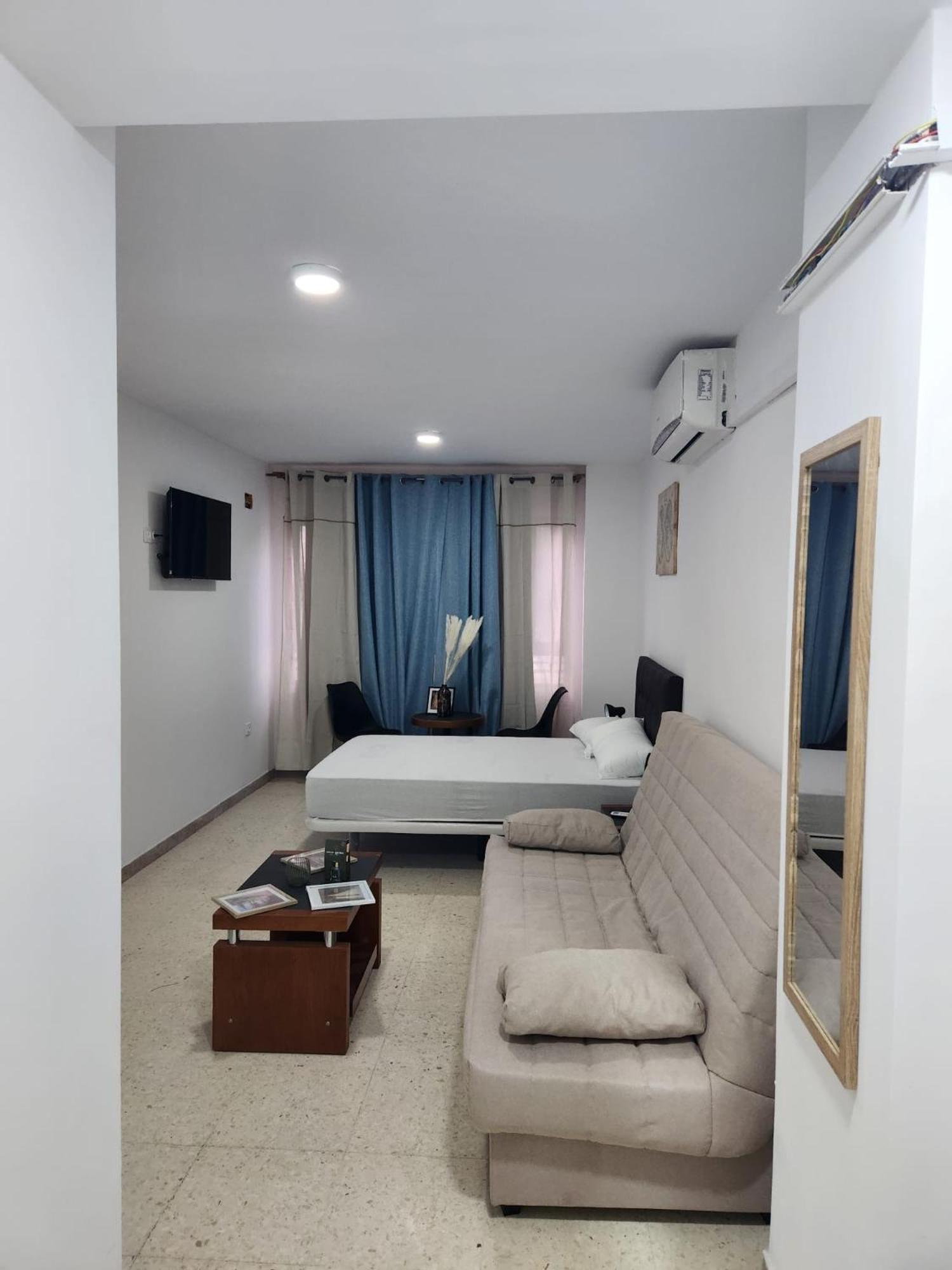 Costablanca Rooms 阿利坎特 外观 照片