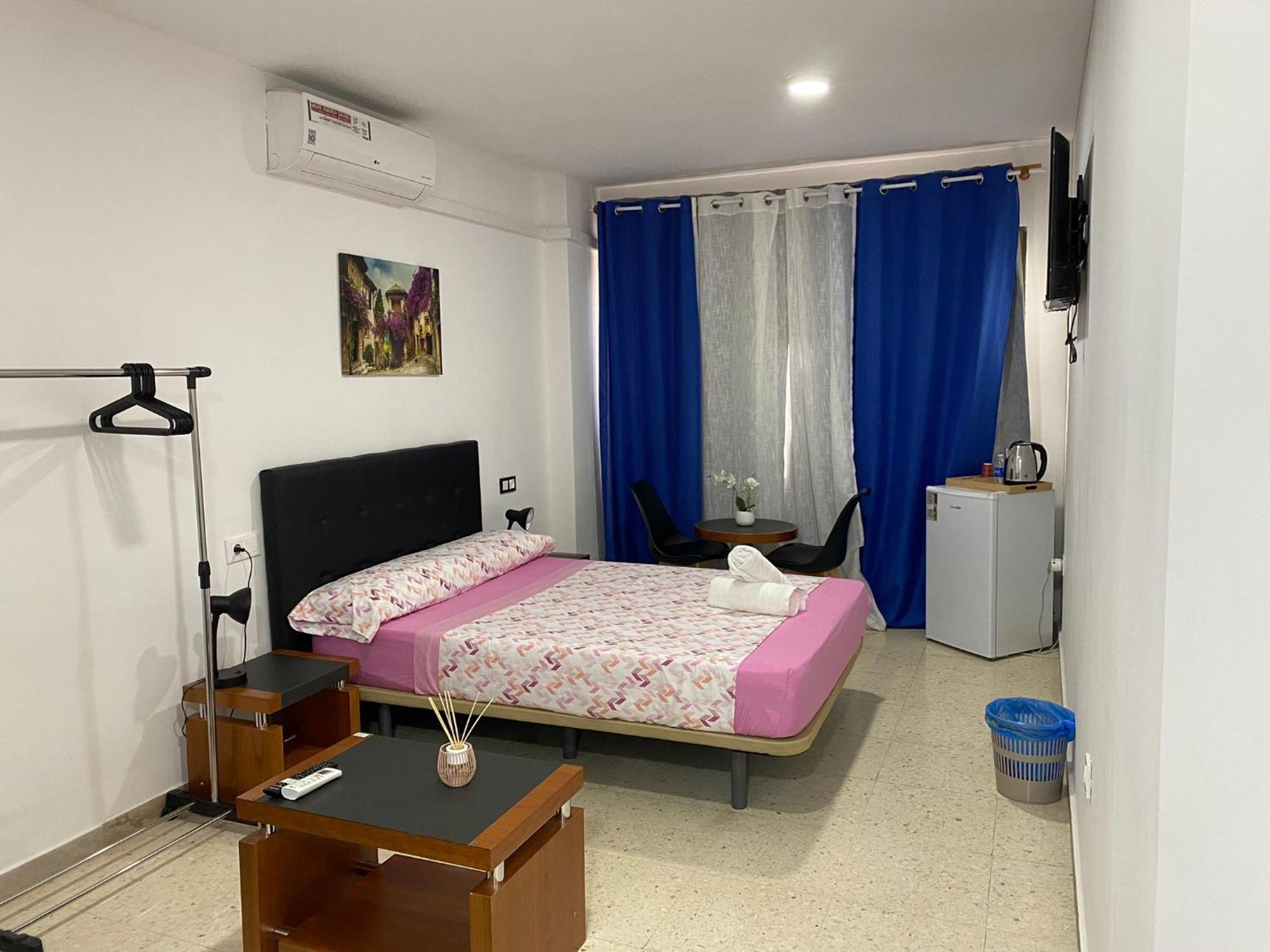 Costablanca Rooms 阿利坎特 外观 照片